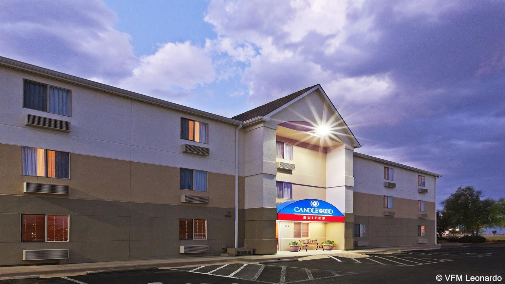 Mainstay Suites - Wichita Ne Exterior photo
