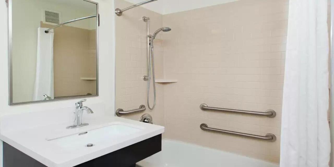 Mainstay Suites - Wichita Ne Exterior photo
